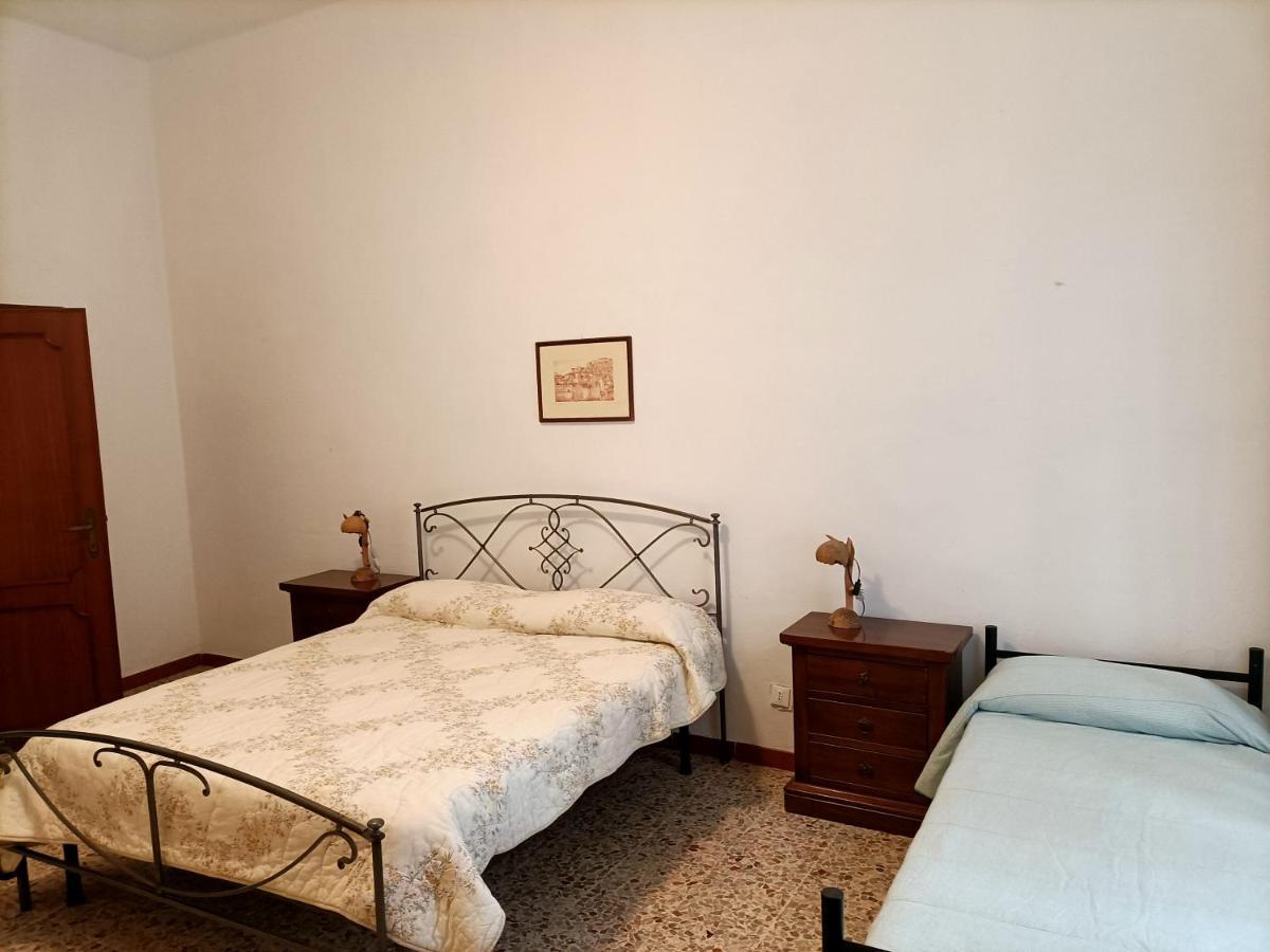 Antica Casa Ceccardi Apartment ลีวอร์โน ภายนอก รูปภาพ