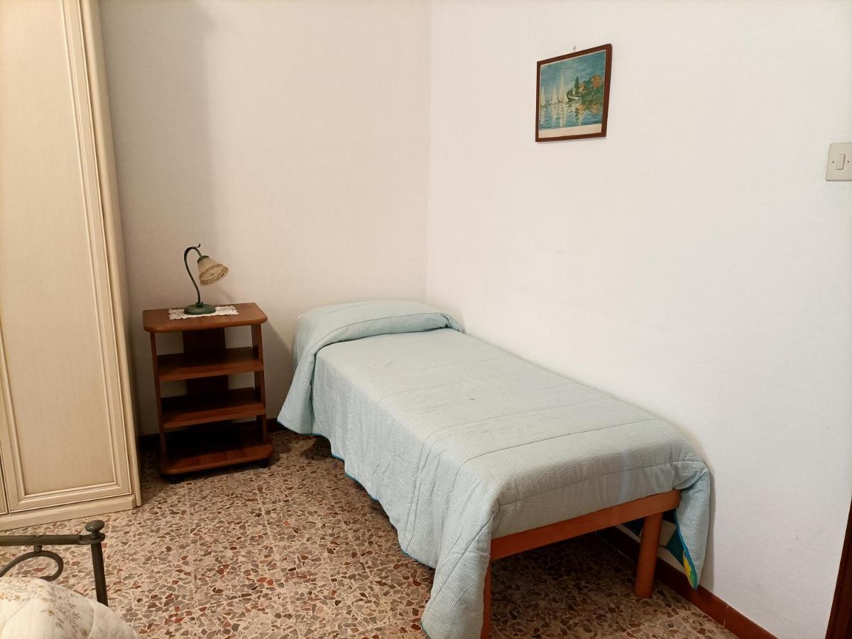 Antica Casa Ceccardi Apartment ลีวอร์โน ภายนอก รูปภาพ
